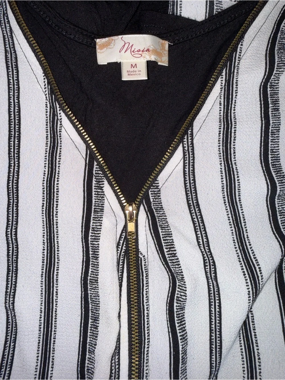 1646-Misia Striped V-Neck Sleeveless Swim Coverup in White and Black